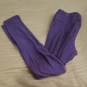 Like New LuLaRoe OS Solid Medium Purple Leggings